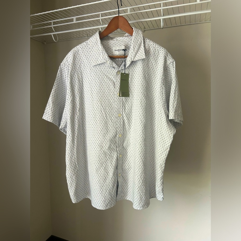 Men’s Button up Short Sleeve Shirt